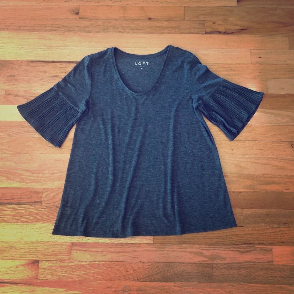 LOFT Bell Sleeve Gray Scoop Neck Knit Blouse M